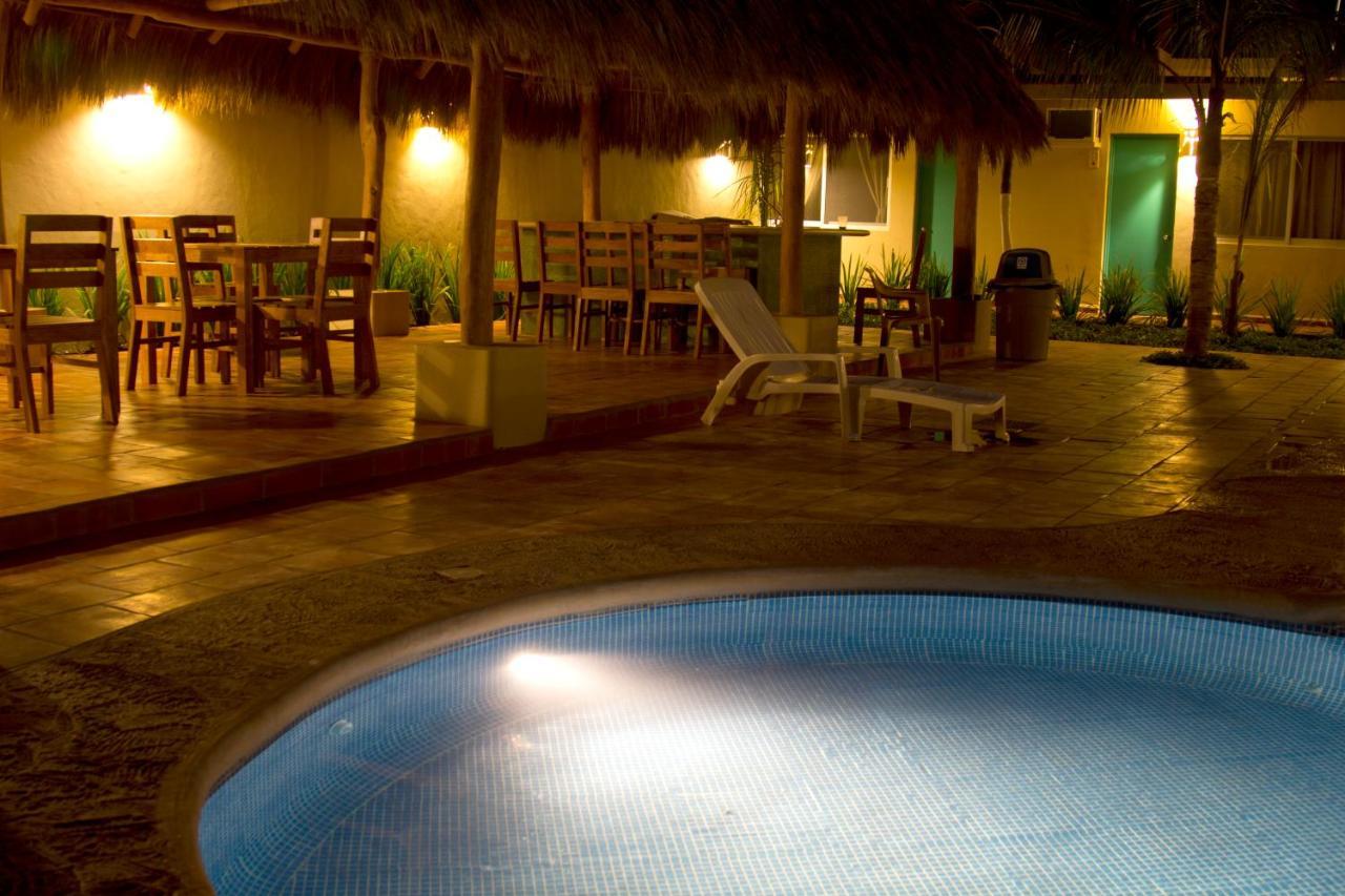 Bungalows Las Arenas San Patricio Melaque Exterior photo