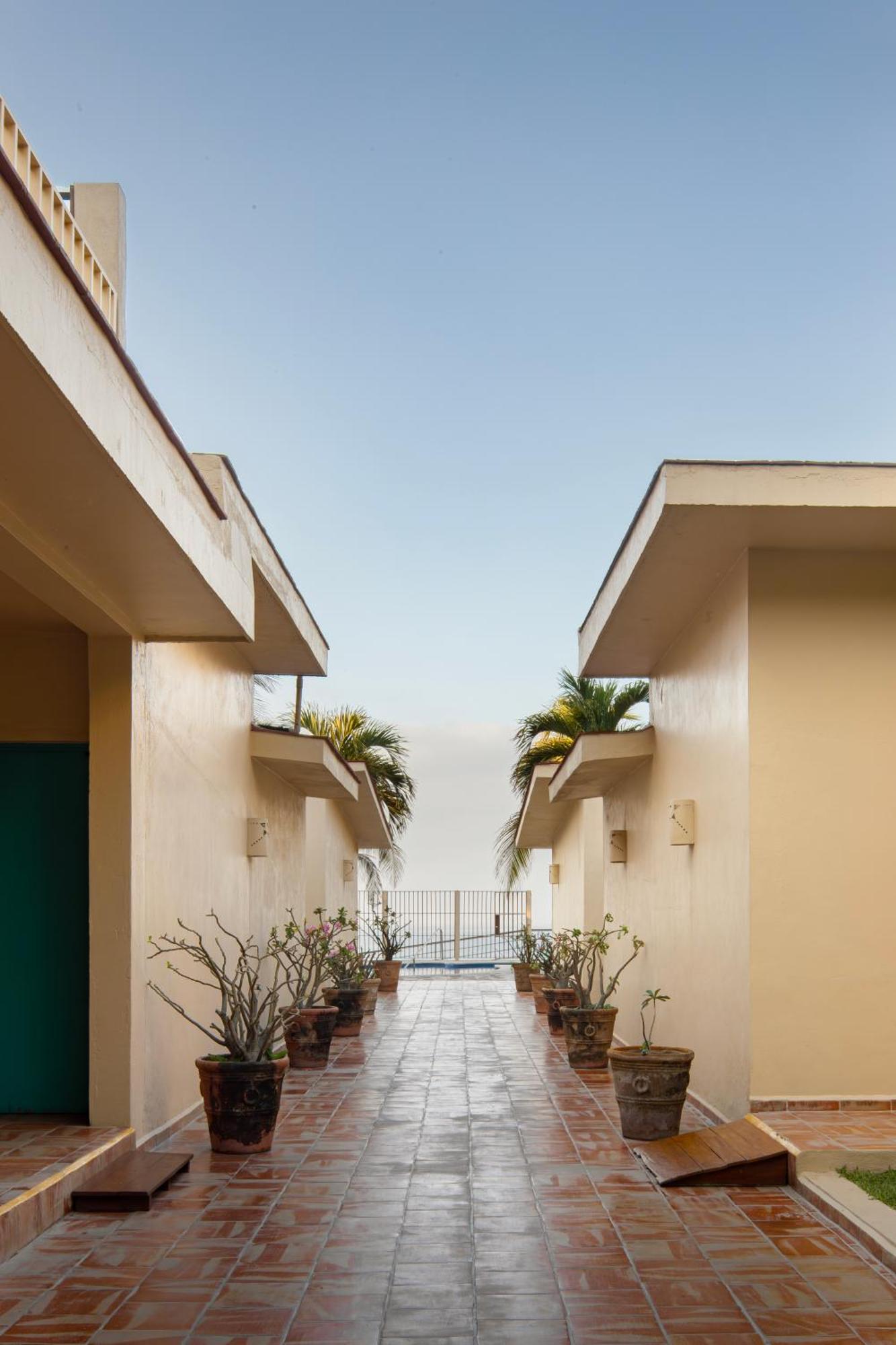 Bungalows Las Arenas San Patricio Melaque Exterior photo